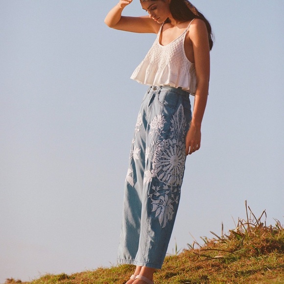 Anthropologie Pilcro The Kenna Barrel Jeans Lace Edition Sz 29 - Picture 2 of 7